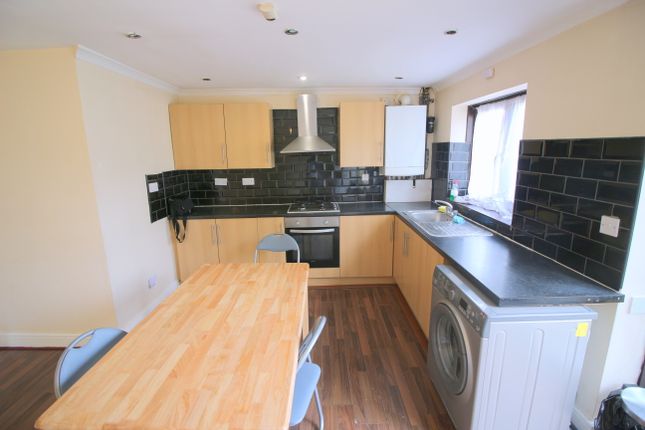 Thumbnail Detached house to rent in Buxton Road, London