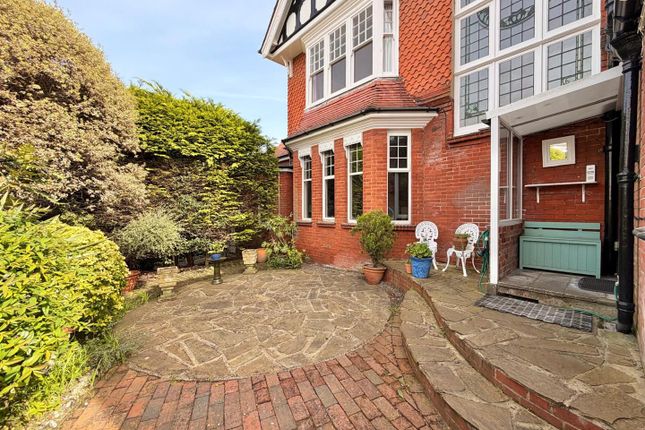 5, Dittons Road, Eastbourne photo 4