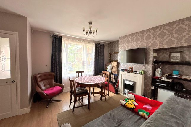 6, Chilham Road, Mottingham photo 2