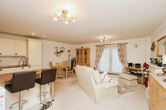 Flat for sale in Thetford Road, Watton, Thetford