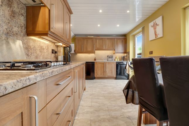 69, Deneside, Ossett photo 4