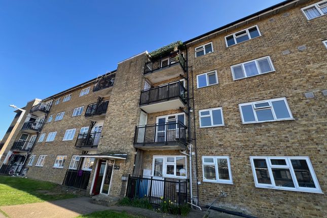 Thumbnail Flat to rent in Ladyshot, Harlow