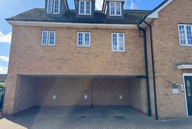 Flat 5, Lyn House, High Street, Aveley photo 3