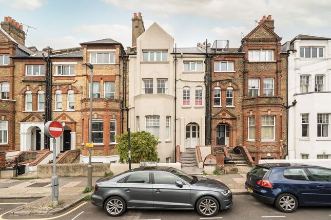 Flats and apartments to rent in Northcote Road, London SW11