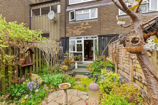 63 Barleyfields, High Wycombe photo 4