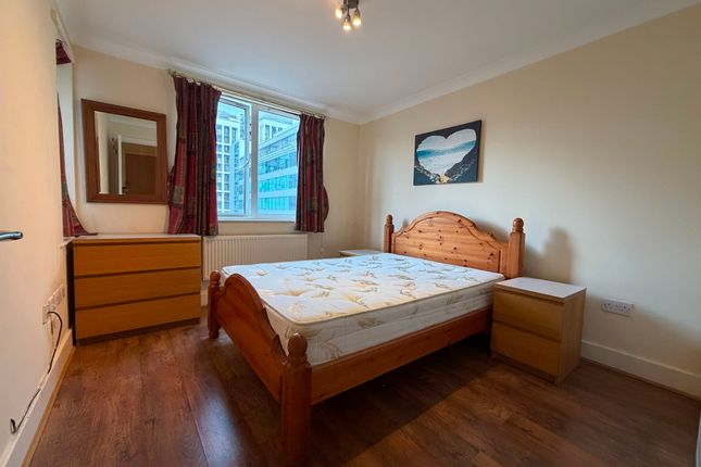 Flat 72, Regent Court, London photo 4