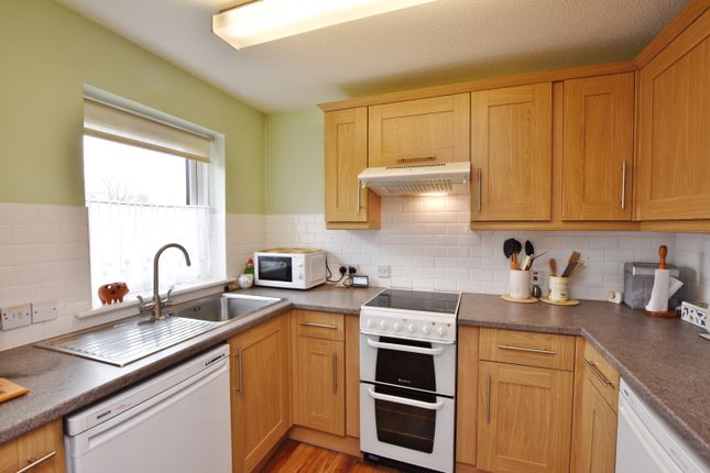 19 Beken Court, First Avenue, Watford photo 2