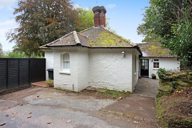 Thumbnail Cottage to rent in Colemans Hatch, Hartfield