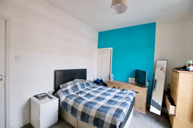 Room to rent in Haworth Street, Hull