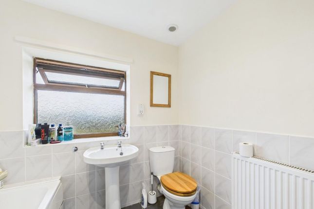 10 Churchill Avenue, Matlock photo 3
