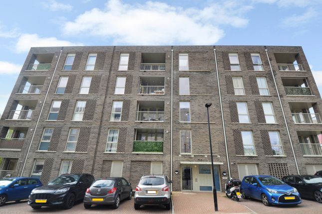 Flat for sale in Daly Close, Littlemore, Oxford