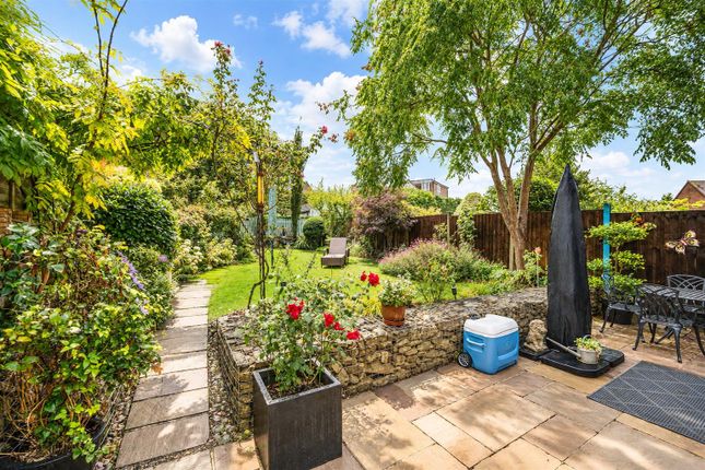 24, Parsonsfield Road, Banstead photo 4