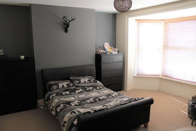 4, Victoria Road, Weymouth photo 3