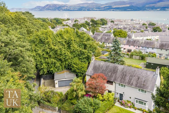 72, Maes Hyfryd, Beaumaris photo 3