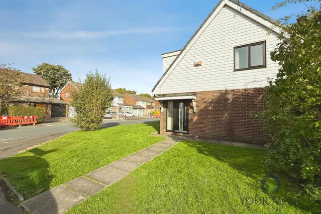 Meriden Close, Manchester photo 2