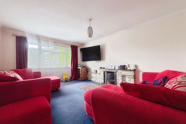 35, Oast House Crescent, Surrey photo 4