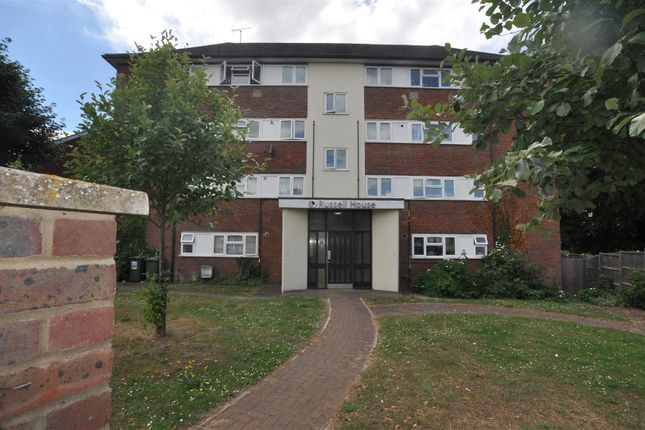 Flat for sale in Whinbush Road, Hitchin