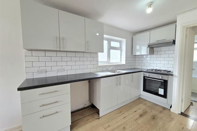 1 Hamilton House, 5-7 Clive Road, Portsmouth photo 3