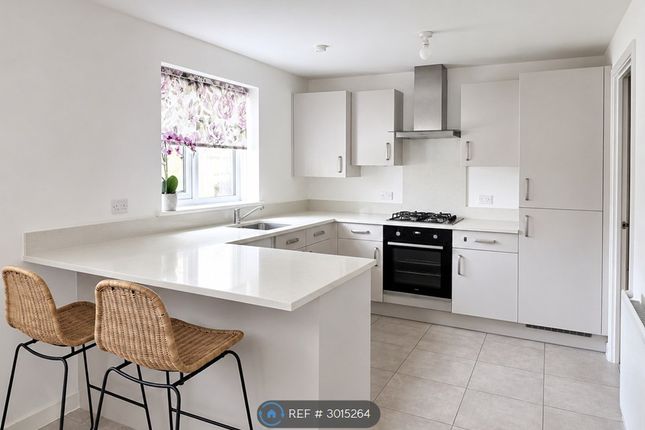 Hare Crescent, Hethersett, Norwich photo 5