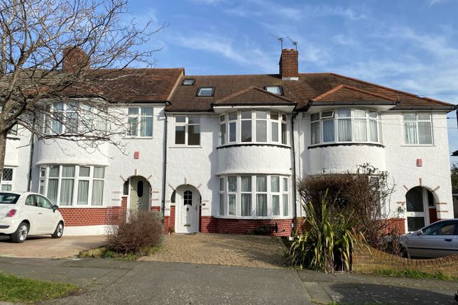 Terraced house to rent in Westhurst Drive, Chistlehurst
