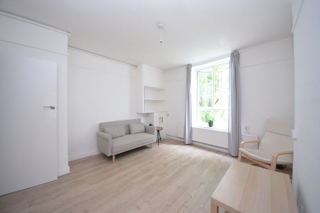 Thumbnail Flat to rent in Dog Kennel Hill Estate, East Dulwich