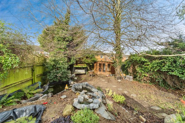35a, Theydon Avenue, Milton Keynes photo 4