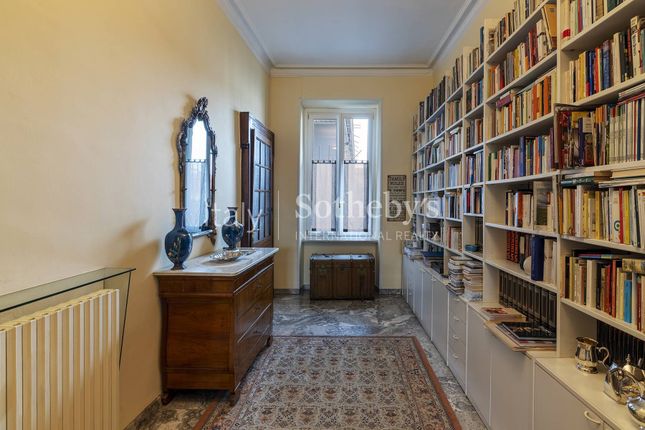 Apartment for sale in Corso Luigi Einaudi, Torino, Piemonte