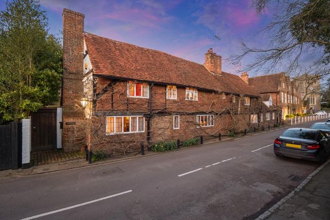 4-bed house on Village Road, Village Road, Denham, £1,795,000