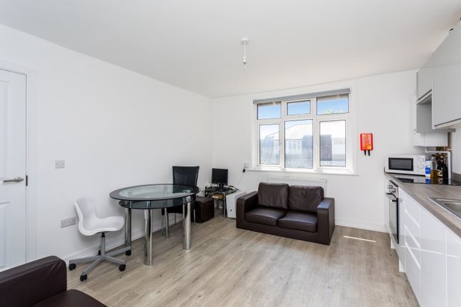 Room 4, 11a, Hollingbury Place, Brighton photo 4
