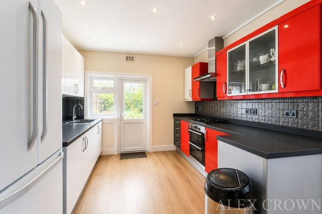 0R, Falkland Road, London photo 3