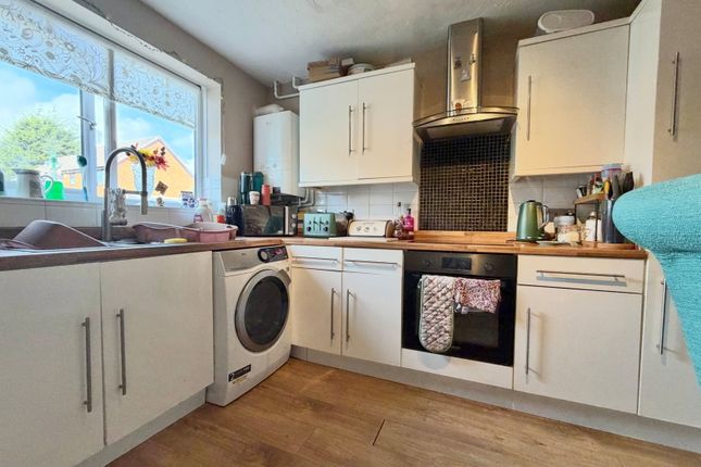 26, Patricia Drive, Tipton photo 4