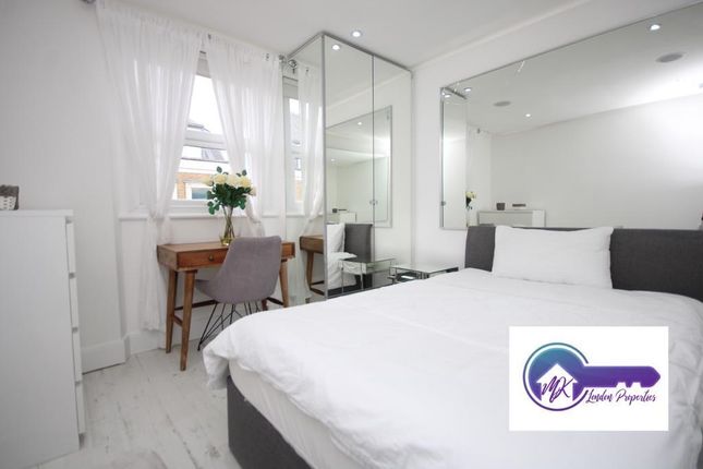 Thumbnail Room to rent in Wesbourne Grove, London