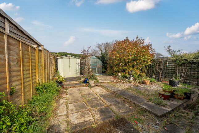 61, Willow Drive, Wellesbourne photo 4