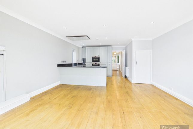 5, The Willows, Weybridge photo 3