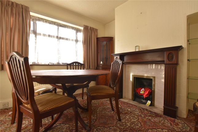 112, Spen Lane, West Yorkshire photo 4