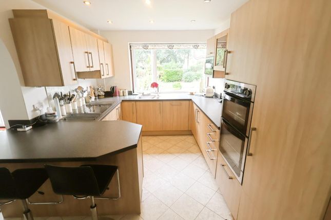 45, Acton Gate, Wrexham photo 4