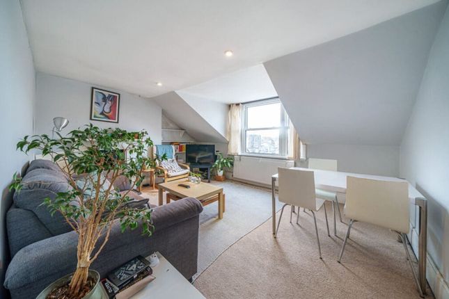 Thumbnail Flat to rent in Lavender Hill, London