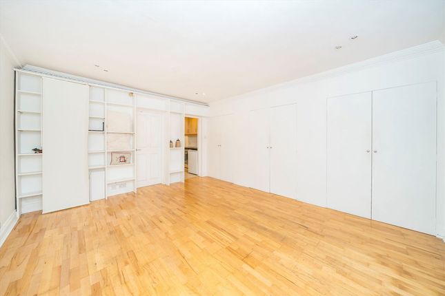 Flat 2, 29, Oakley Street, London photo 2
