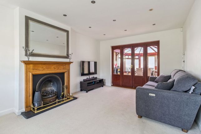 16, Altham Road, Pinner photo 2
