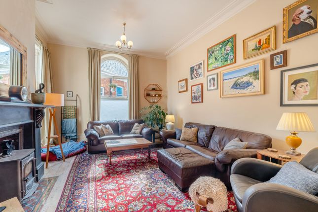 29 Stow Park Avenue, Newport photo 5