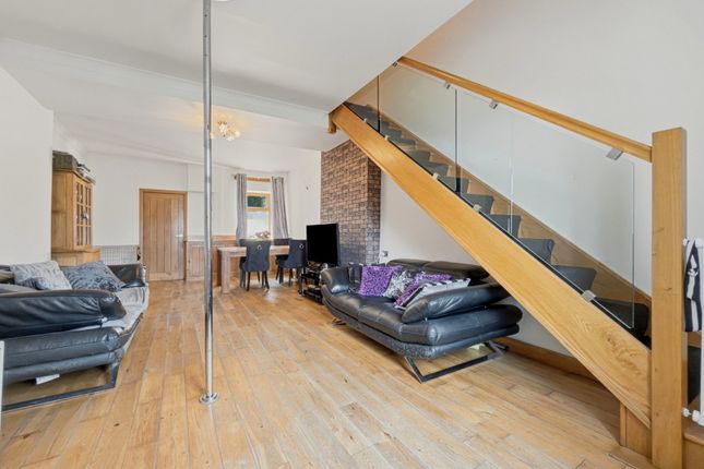 6, Rose Place, Accrington photo 4