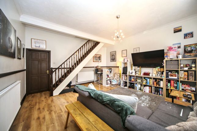 73 Thicknesse Avenue, Wigan photo 3