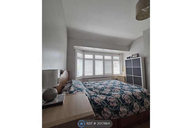 Ingleton Avenue, Welling, Welling photo 4