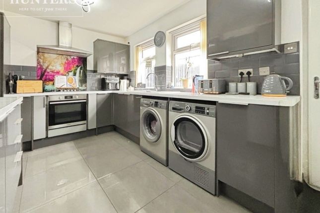 11, Elland Close, Barnsley photo 4