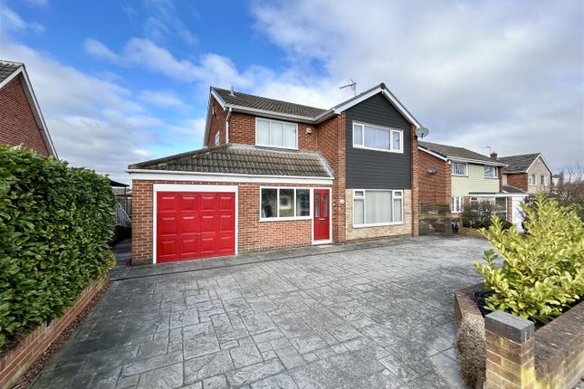 Thumbnail Detached house for sale in Ninelands Lane, Garforth, Leeds