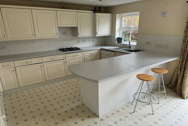Semi-detached house to rent in Ealham Close, Canterbury