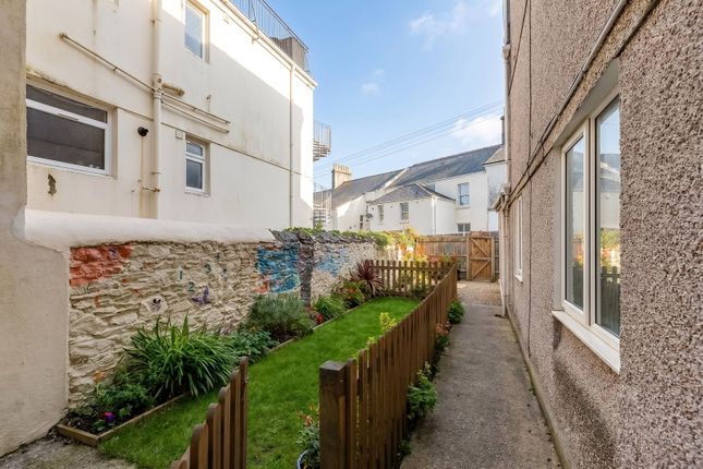 10, North Road East, Plymouth photo 4