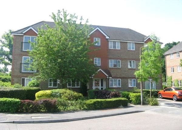 Thumbnail Flat to rent in Fenchurch Road, Maidenbower, Crawley, West Sussex
