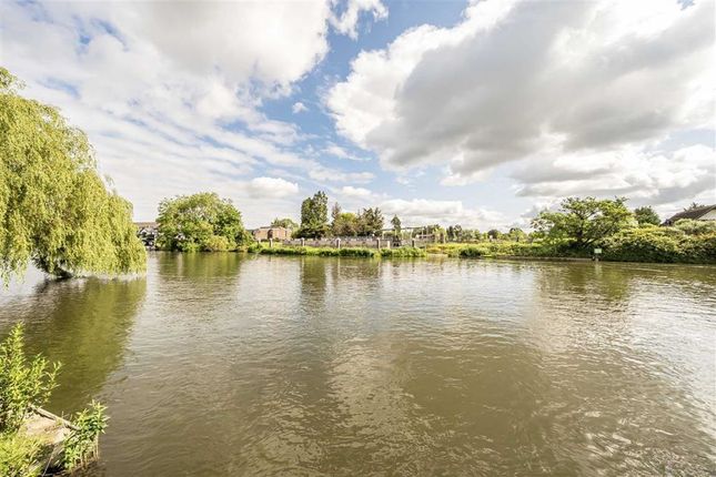 Thumbnail Property for sale in Laleham Reach, Chertsey