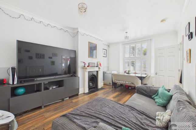 11 Kingsteignton Road, Newton Abbot photo 3